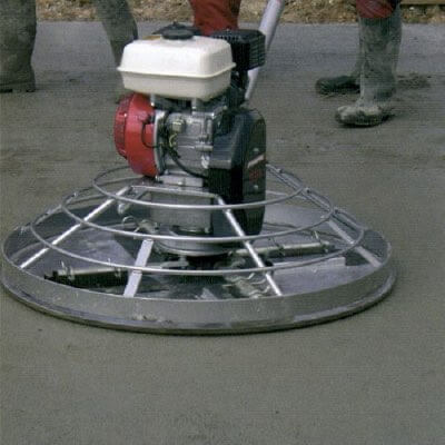 Troweling machine troweling