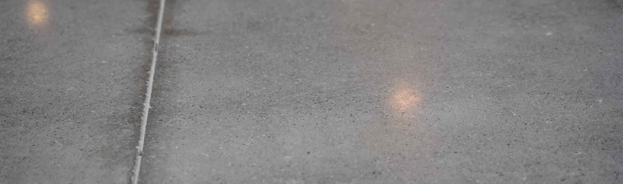 Eccellente pavimento in cemento lucidato