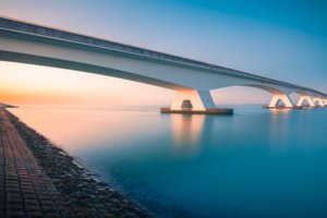 Puente construido con hormigón