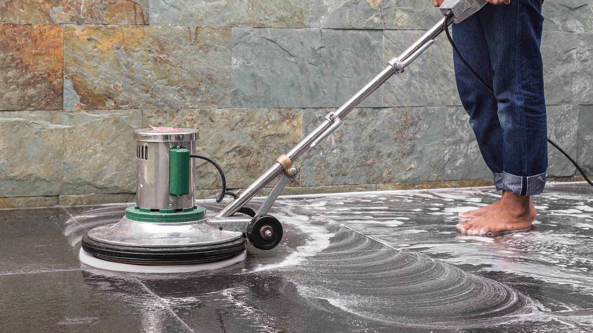 Removing Wax Concrete With Cleaning Machine (1)