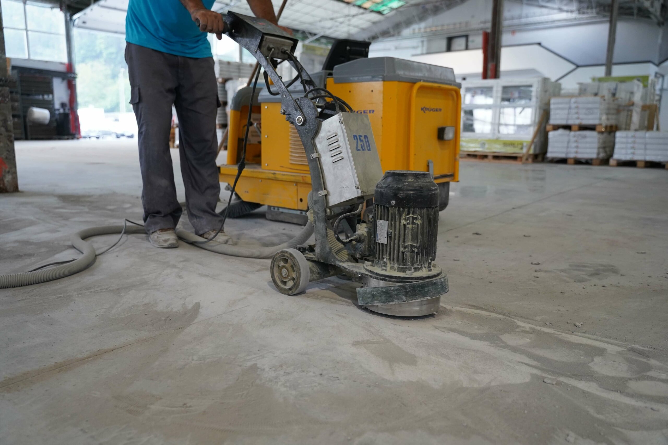 Betonboden Schleifen Becosan