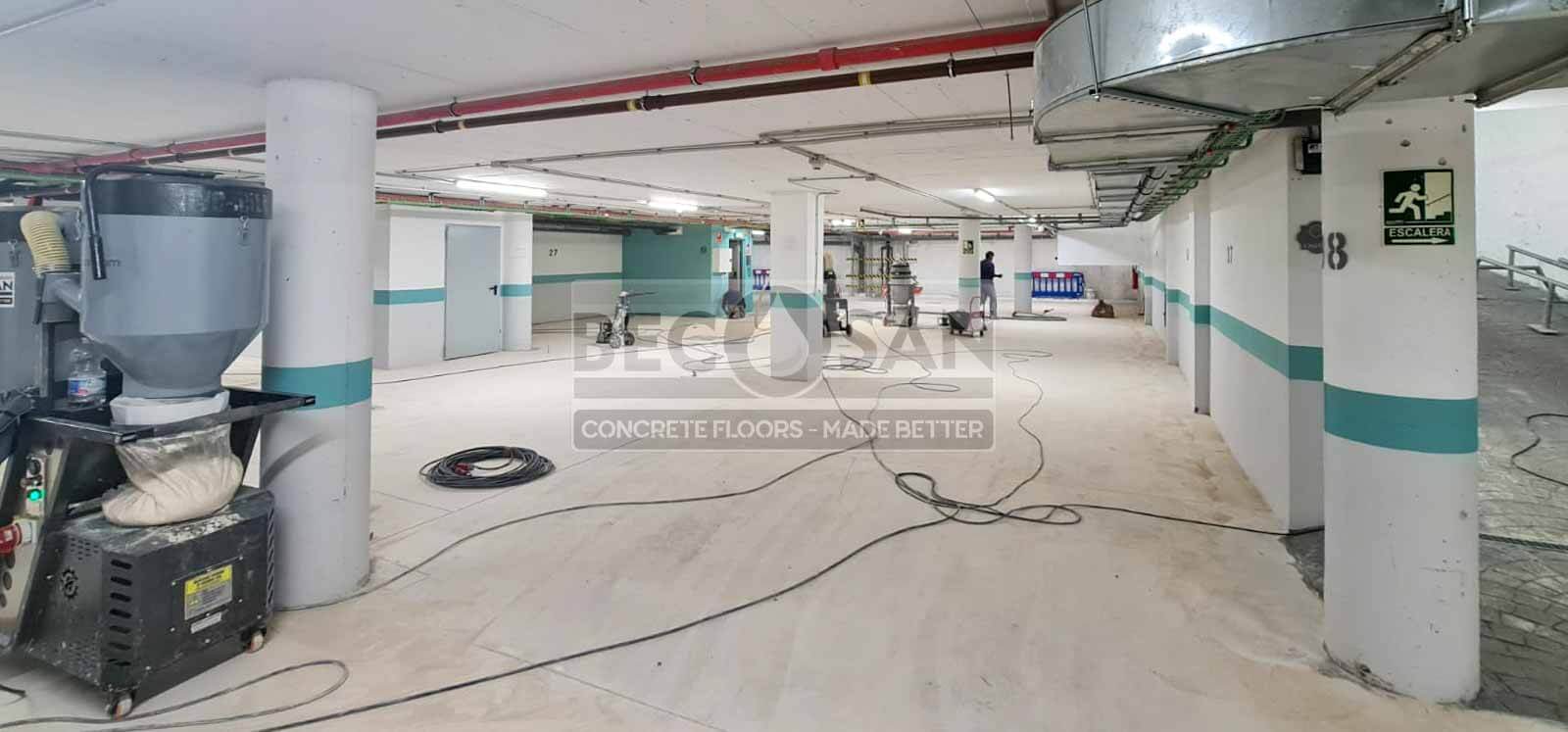 Besandung Und Schleifen Von Parkplätzen