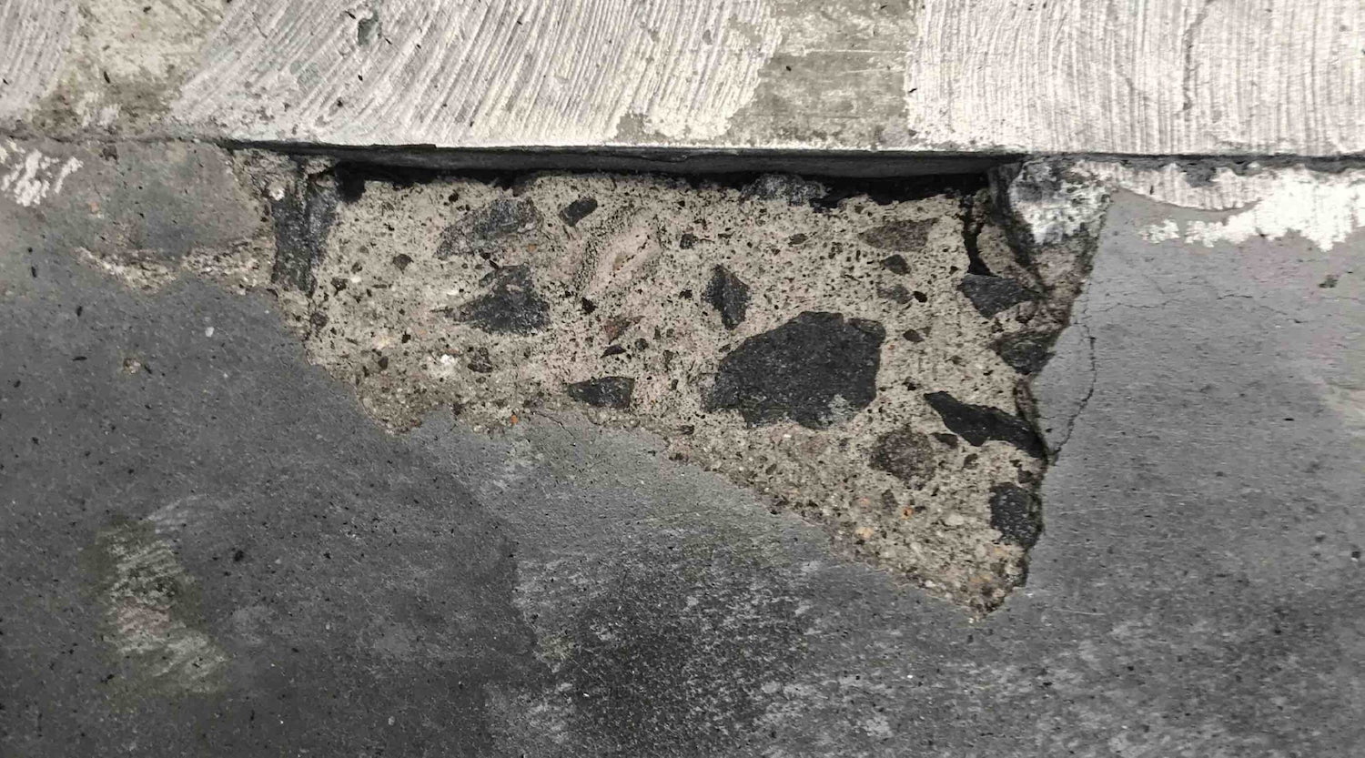 Reparatur von Rissen in Betonböden