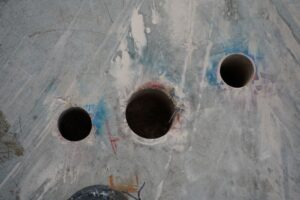 Huecos Tras Extraer Anclajes Industriales.jpg