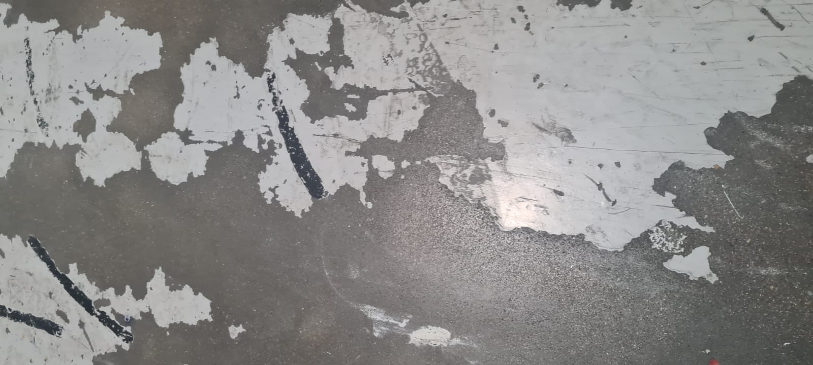 Ponçage De Sol Industriel