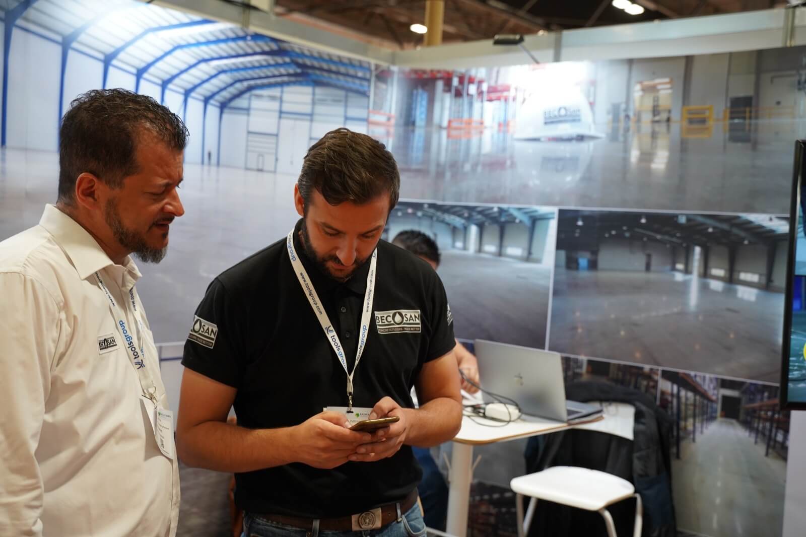 Oliver Y Daniel De Becosan