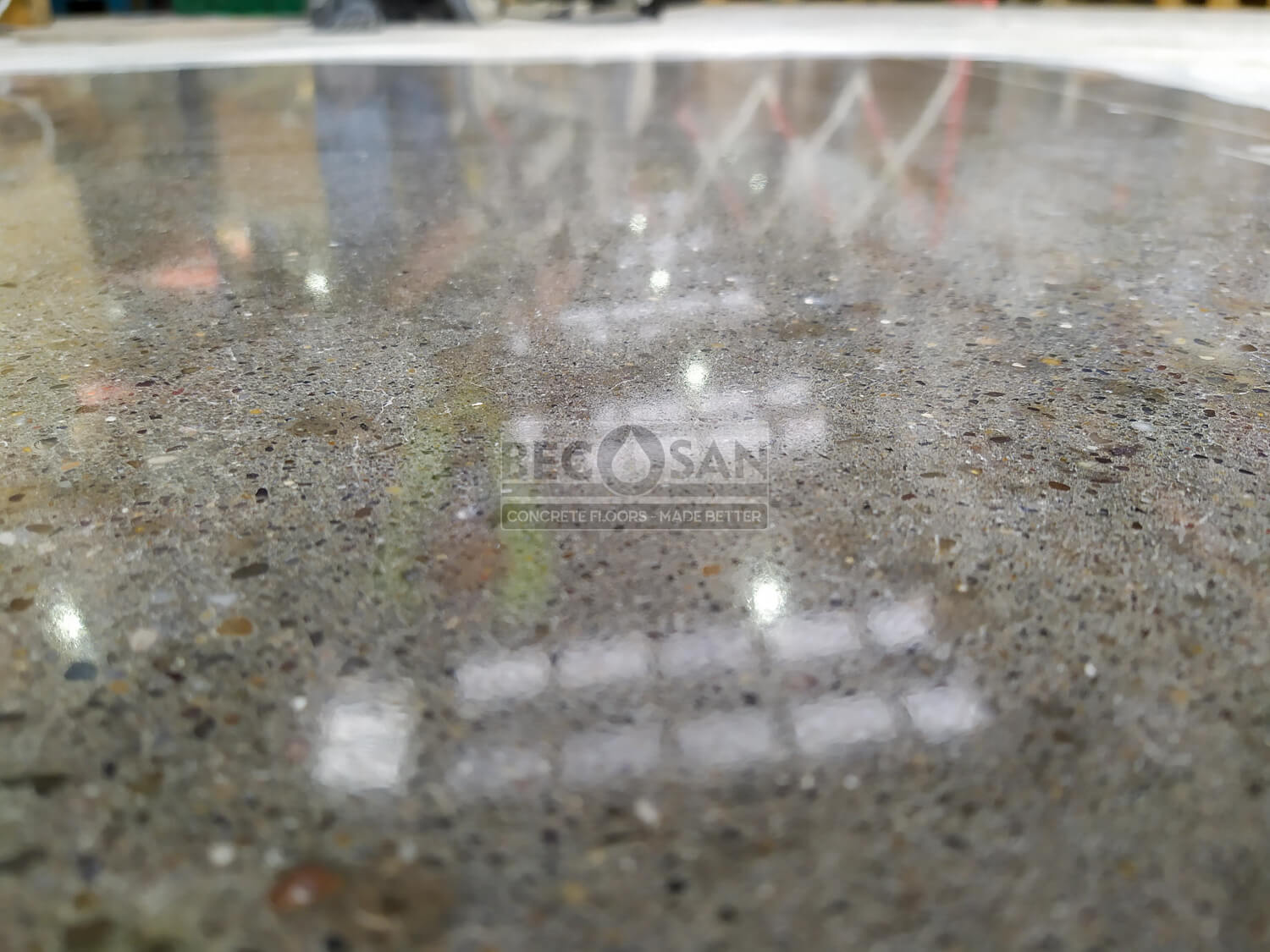 7 Muestra Micropulido Con Desbaste De Resina Hormigon Becosan.jpg