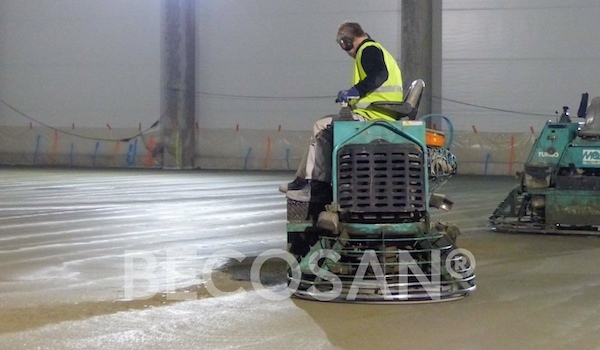 Lissage De La Dalle En Béton