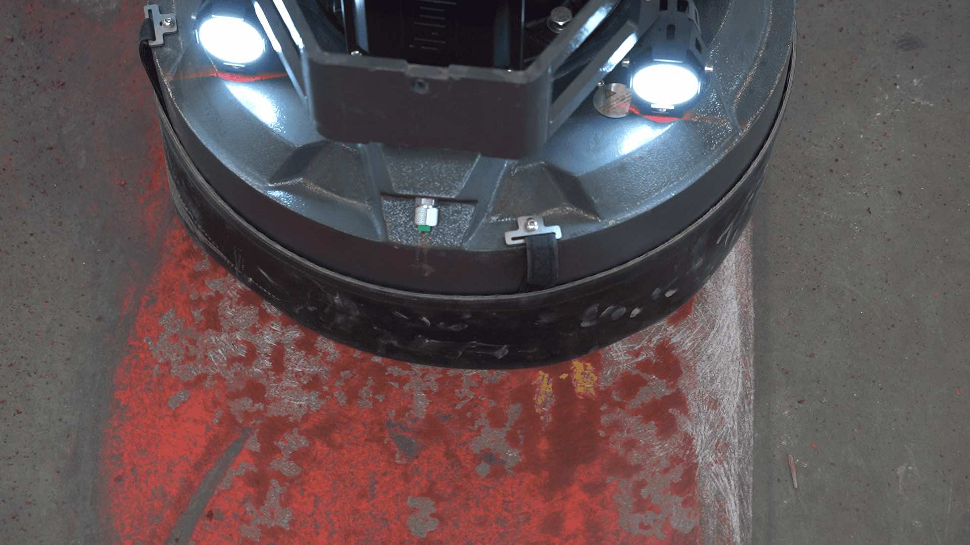 Becosan® Projekte | Aldi, Deutschland 10 Entfernen Von Farbe Auf Dem Straßenbelag.jpg