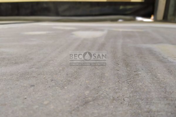 4 Muestra Micropulido Con Desbaste De Resina Hormigon Becosan.jpg