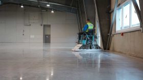 Betonnen Vloer Slijpen Betonnen Vloer Slijpen