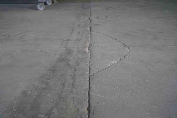Cracks And Fissures In Concrete Floors