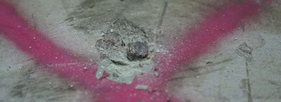 Demontering Af Bolte Og Skruer I Beton