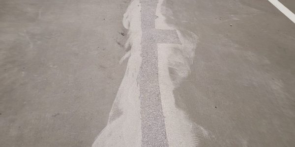 Fisura Extra Larga En Suelo Arreglado