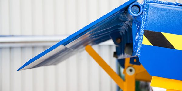 Folding Flap Dock Leveler