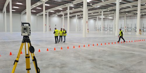 Testeando La Planimetria De Un Suelo Industrial