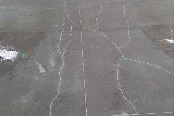 gerepareerde betonscheuren