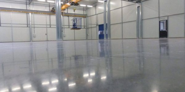 Fabriek in genk belgië 1000m2